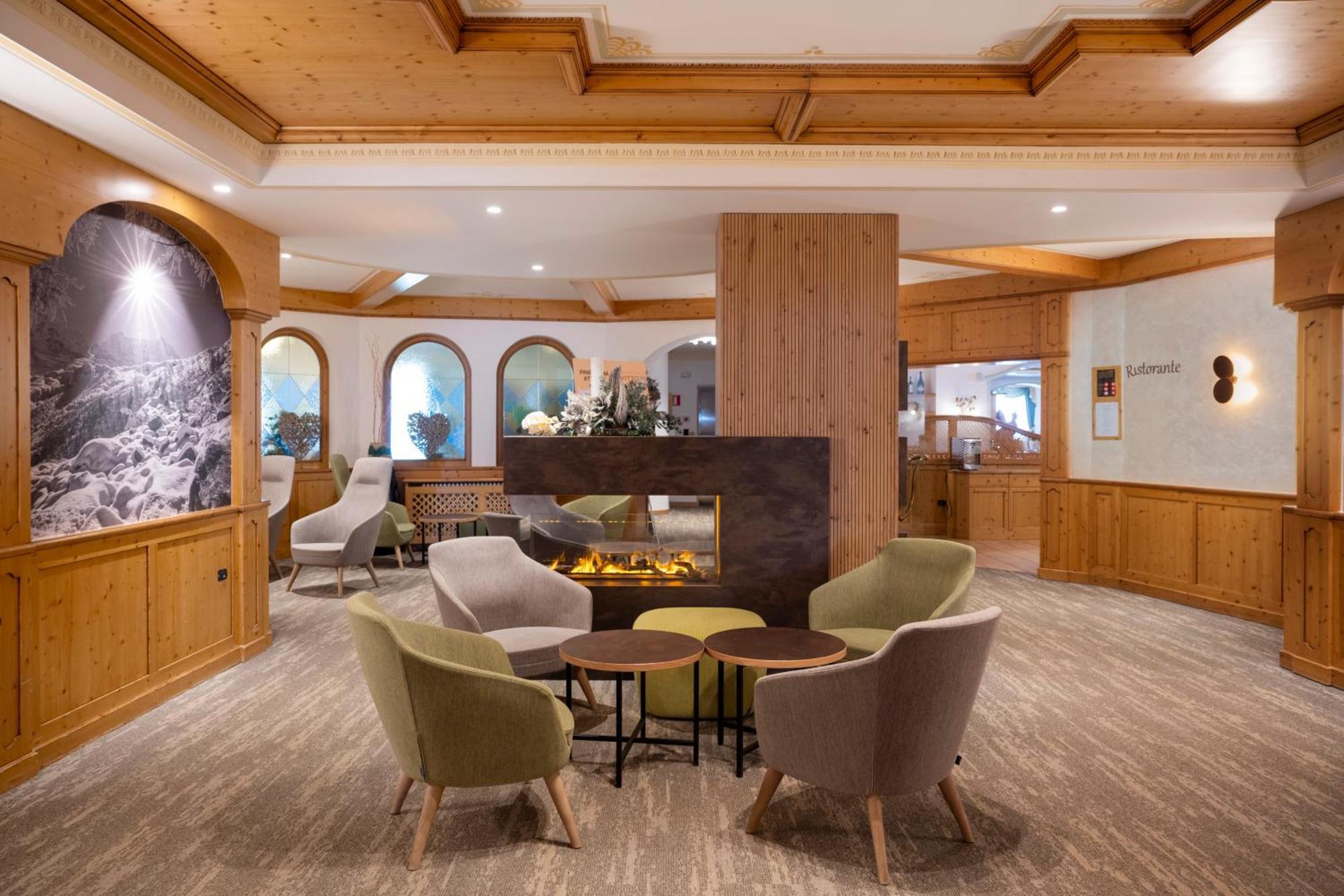 Sport Hotel Vittoria Passo del Tonale Exterior photo