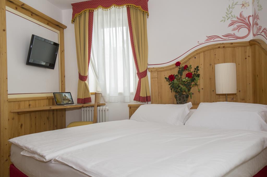 Sport Hotel Vittoria Passo del Tonale Exterior photo