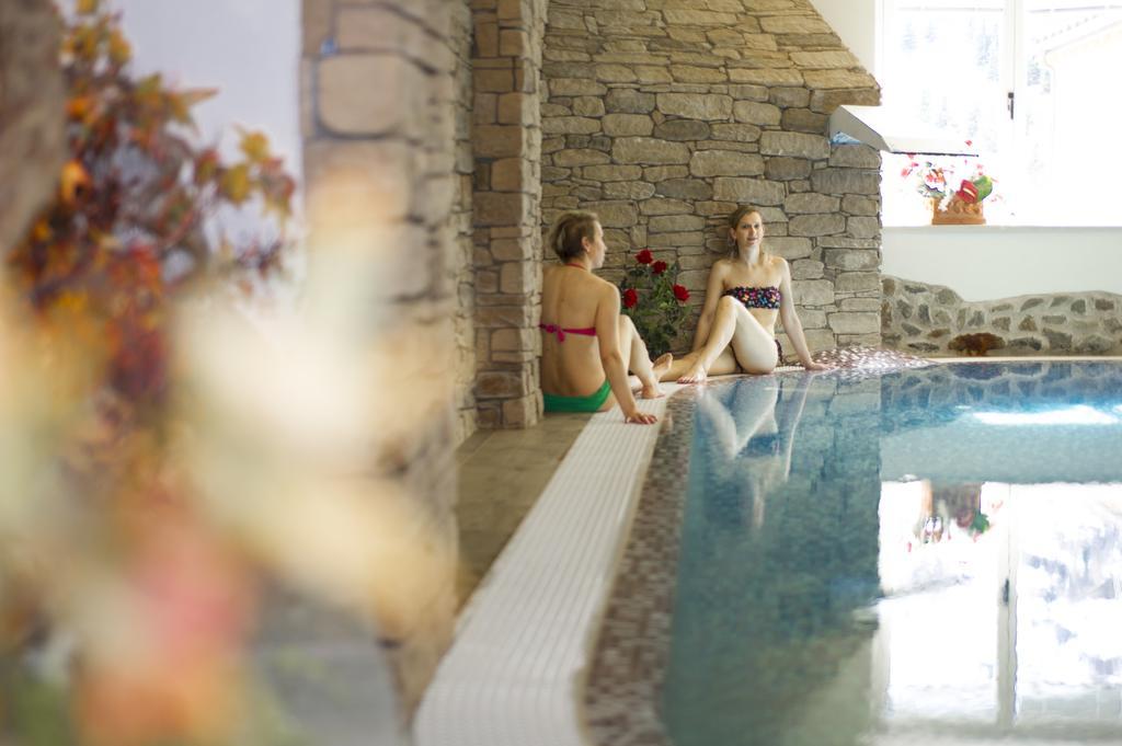 Sport Hotel Vittoria Passo del Tonale Exterior photo