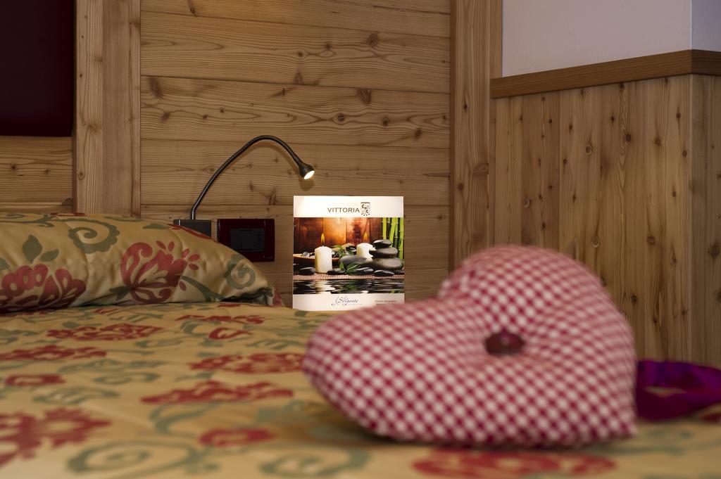 Sport Hotel Vittoria Passo del Tonale Exterior photo